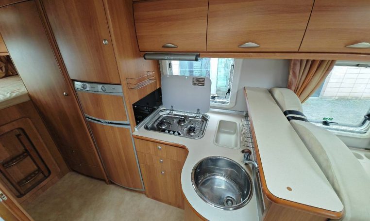 giottiline-graaly451-caravanbacci