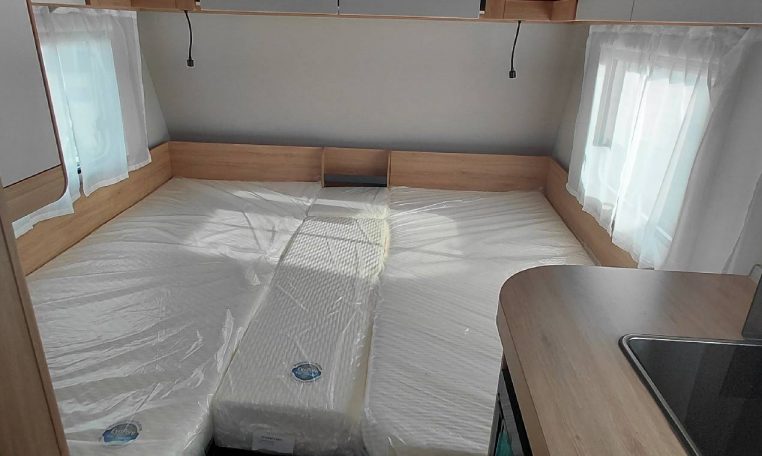 knaus-sport460eu-caravanbacci