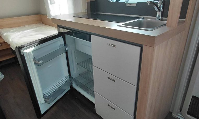 knaus-sport460eu-caravanbacci