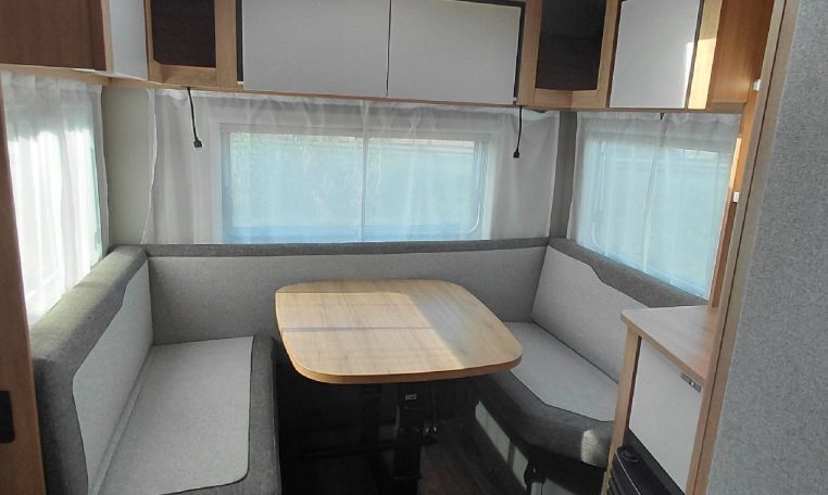 knaus-sport460eu-caravanbacci