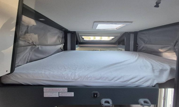 laika-kosmo319l-caravanbacci