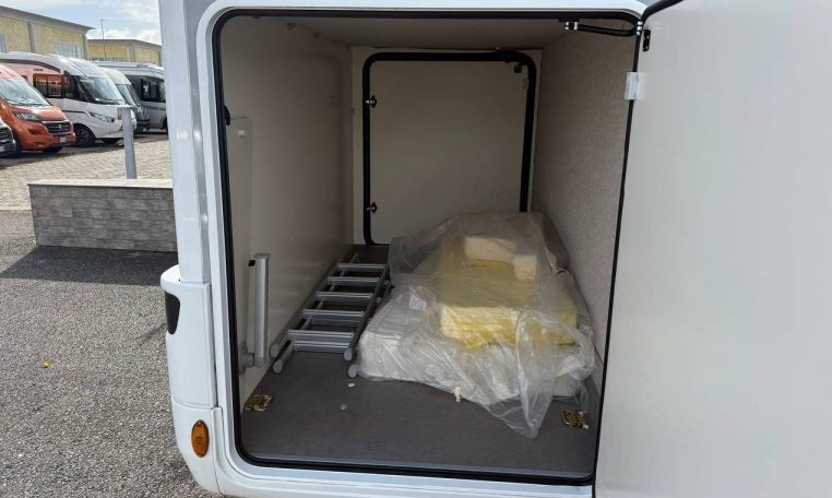 mclouis-mc4373-caravanbacci