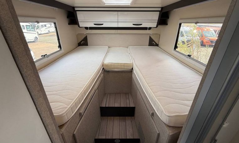 mclouis-mc4373-caravanbacci