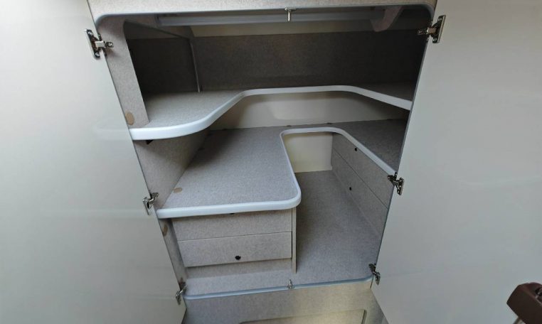 mclouis-mc4377slim-caravanbacci