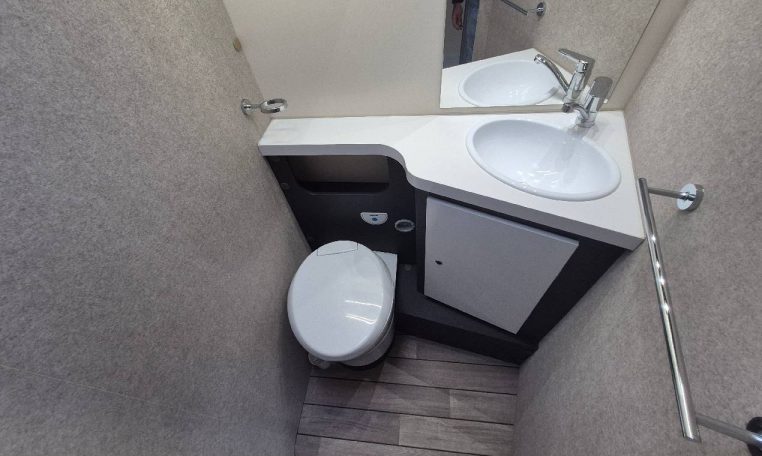 mclouis-mc4379-caravanbacci