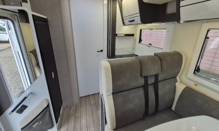 mclouis-mc4379-caravanbacci