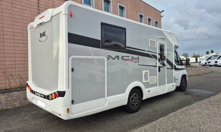 mclouis-mc4379-caravanbacci