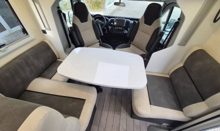 mclouis-mc4379-caravanbacci