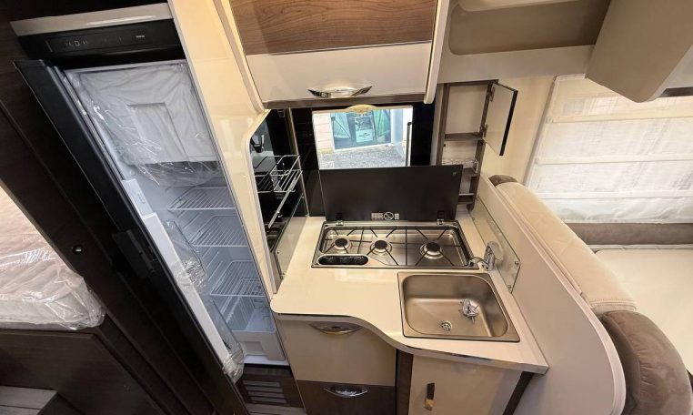 mclouis-mc4865g-caravanbacci