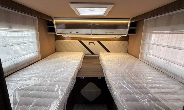 mclouis-mc4865g-caravanbacci