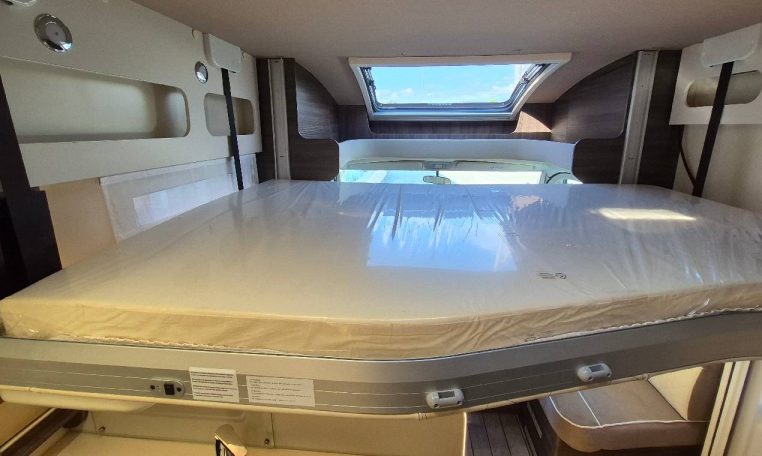 mclouis-mc4873g-caravanbacci