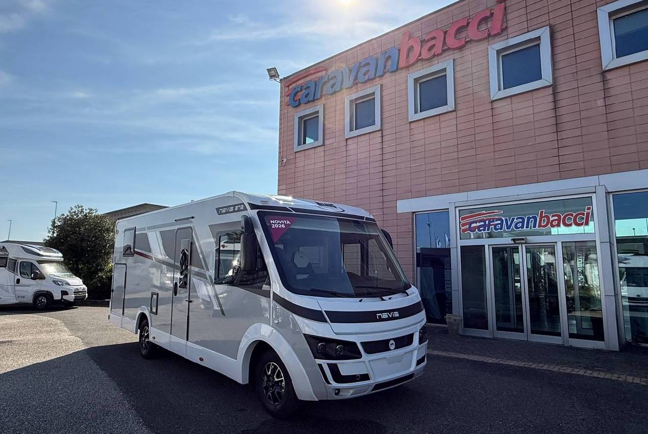 mclouis-nevis873-caravanbacci