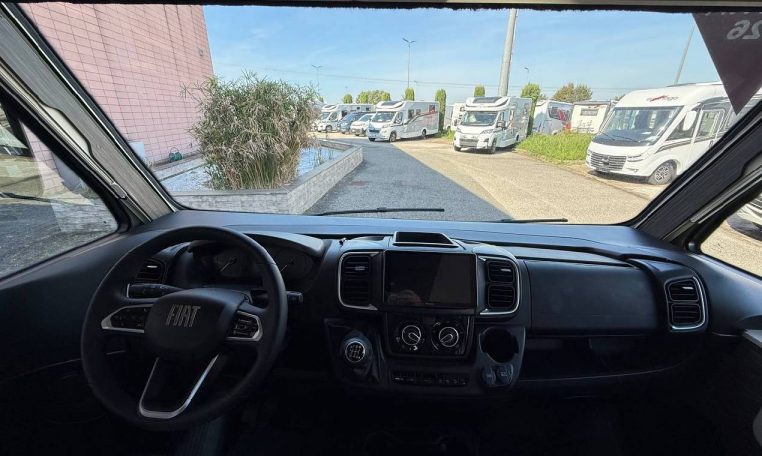 mclouis-nevis873-caravanbacci
