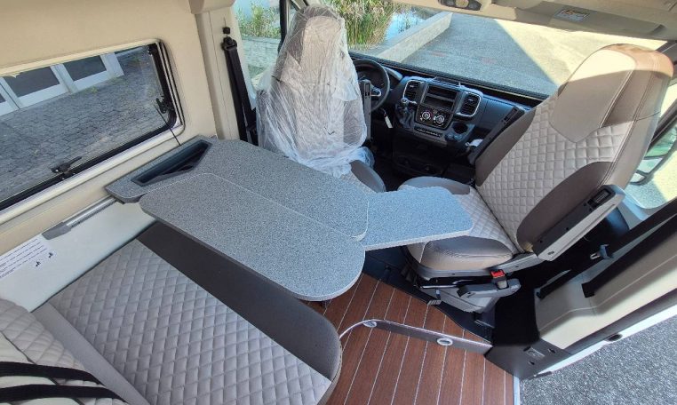 mobilvetta-admiral5.1-caravanabacci