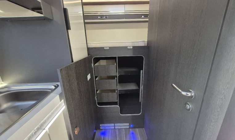 rollerteam-kronos291tl-caravanbacci