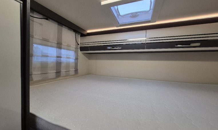 rollerteam-kronos291tl-caravanbacci