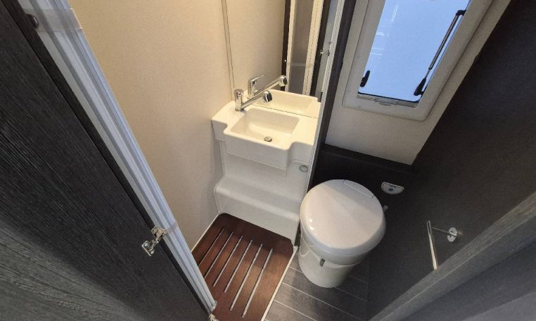 rollerteam-kronos291tl-caravanbacci