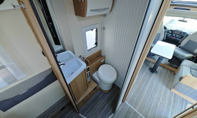 rollerteam-zefiro261tl-caravanbacci