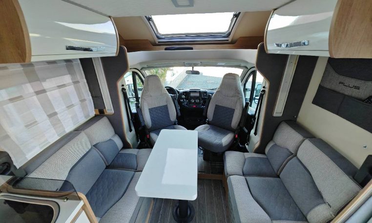 rollerteam-zefiro261tl-caravanbacci