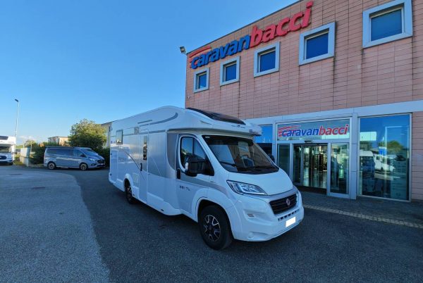 rollerteam-zefiro261tl-caravanbacci