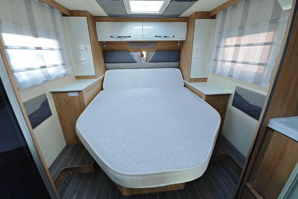 rollerteam-zefiro261tl-caravanbacci