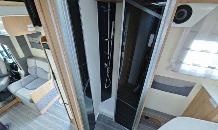 rollerteam-zefiro261tl-caravanbacci