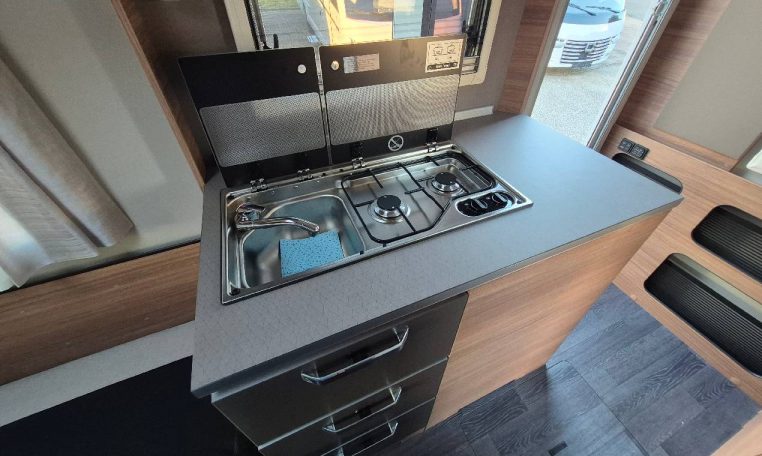 weinsberg-xcursion500lt-caravanbacci