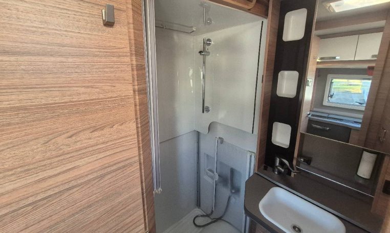 weinsberg-xcursion500mq-caravanbacci