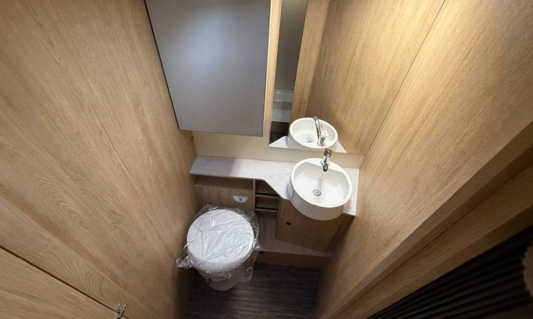 ci-horon84xt-caravanbacci