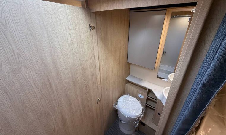 ci-horon84xt-caravanbacci