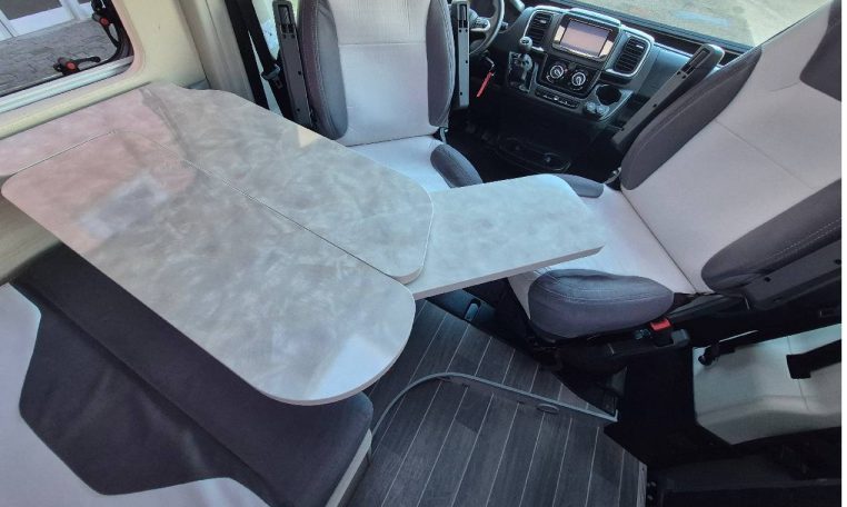 ci-kyrosduo-caravanbacci