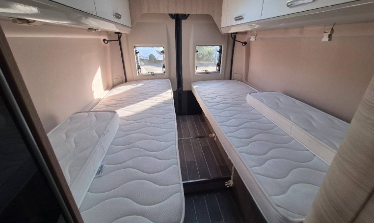 ci-kyrosduo-caravanbacci