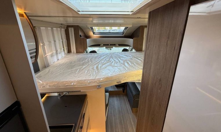 ci-magis85xt-caravanbacci