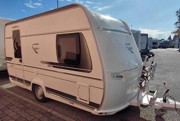 fendt-390fhbiancosel-caravanbacci