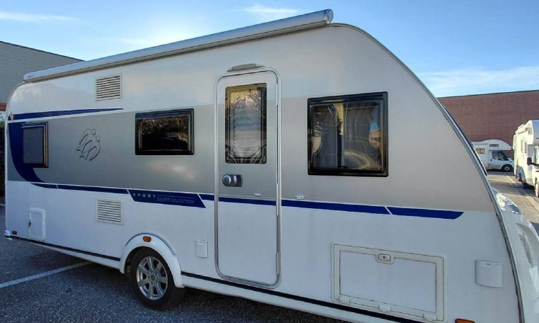 knaus-sport500kdsilversel-caravanbacci