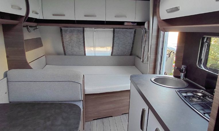 knaus-sport500kdsilversel-caravanbacci
