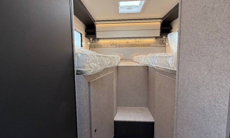 mclouis-mc4339slim-caravanbacci