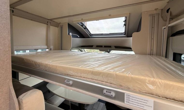 mclouis-mc4339slim-caravanbacci