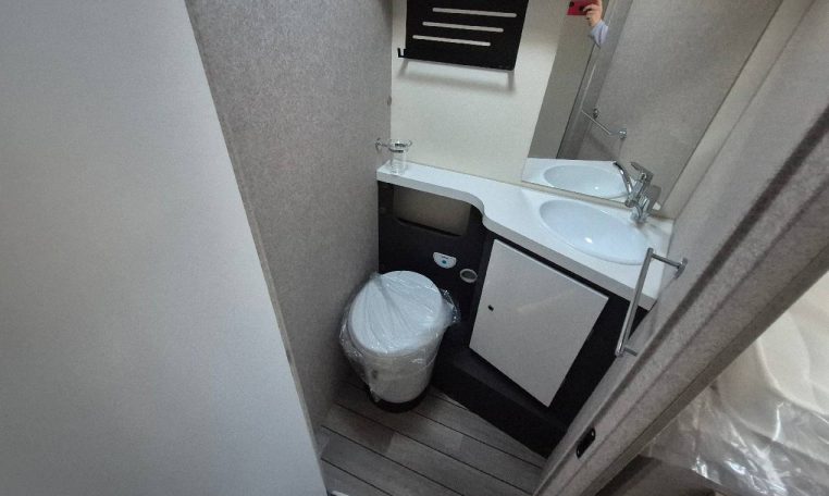 mclouis-mc4373-caravanbacci