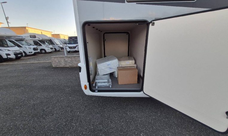 mclouis-mc4373-caravanbacci