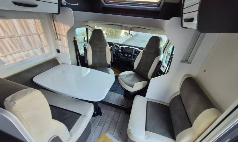 mclouis-mc4373-caravanbacci