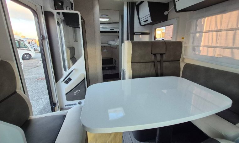 mclouis-mc4373-caravanbacci