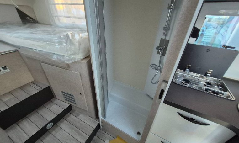 mclouis-mc4373-caravanbacci