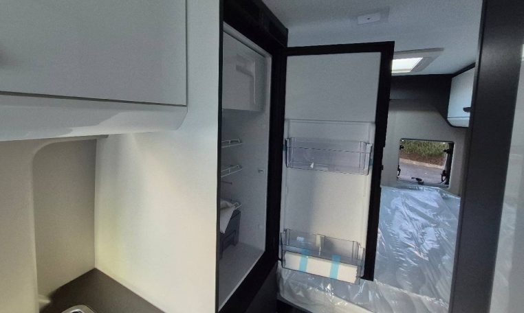 mclouis-menfys3-caravanbacci