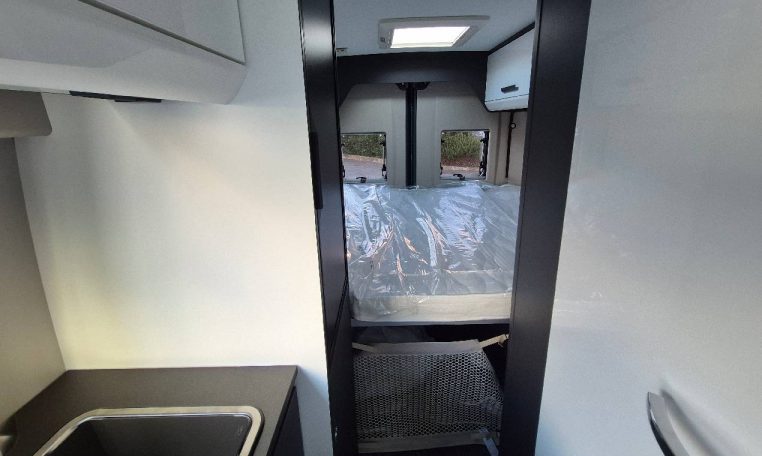 mclouis-menfys3-caravanbacci