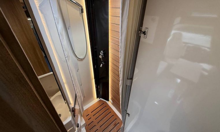 mobilvetta-krosserp64-caravanbacci