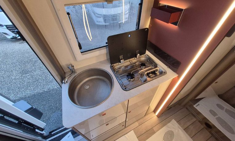 rollerteam-kronos281tlfit-caravanbacci