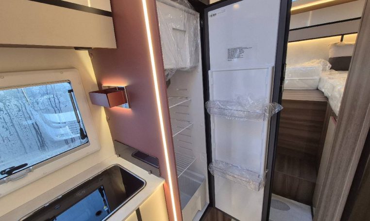 rollerteam-kronos281tlfit-caravanbacci