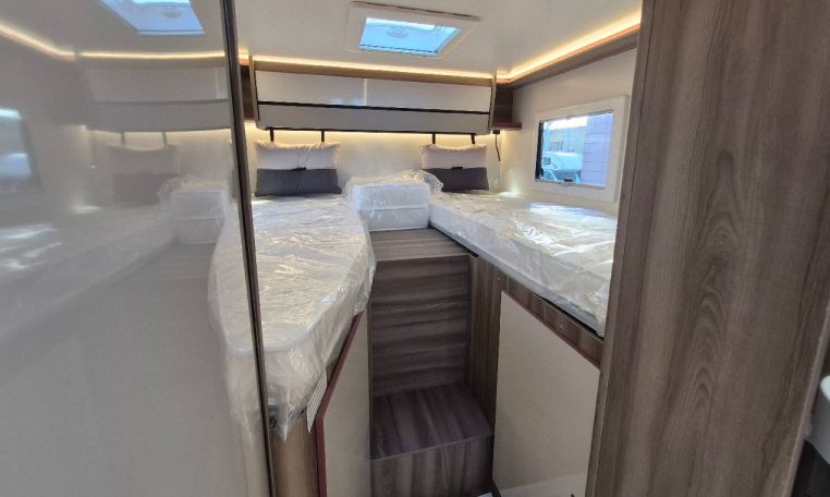 rollerteam-kronos281tlfit-caravanbacci