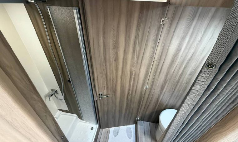 rollerteam-kronos284m-caravanbacci